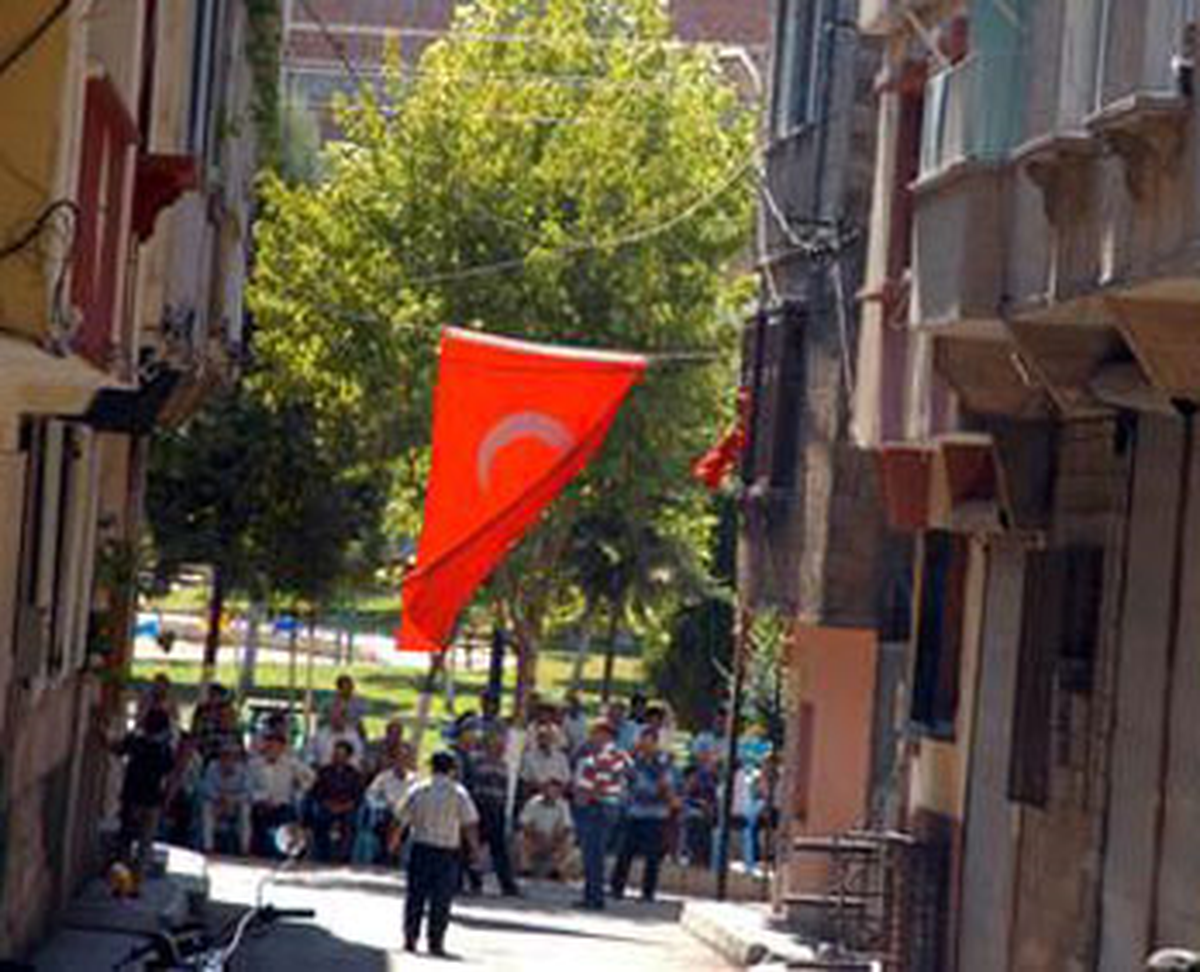 Şehit Polisin Ağabeyi Emniyet Müdürü