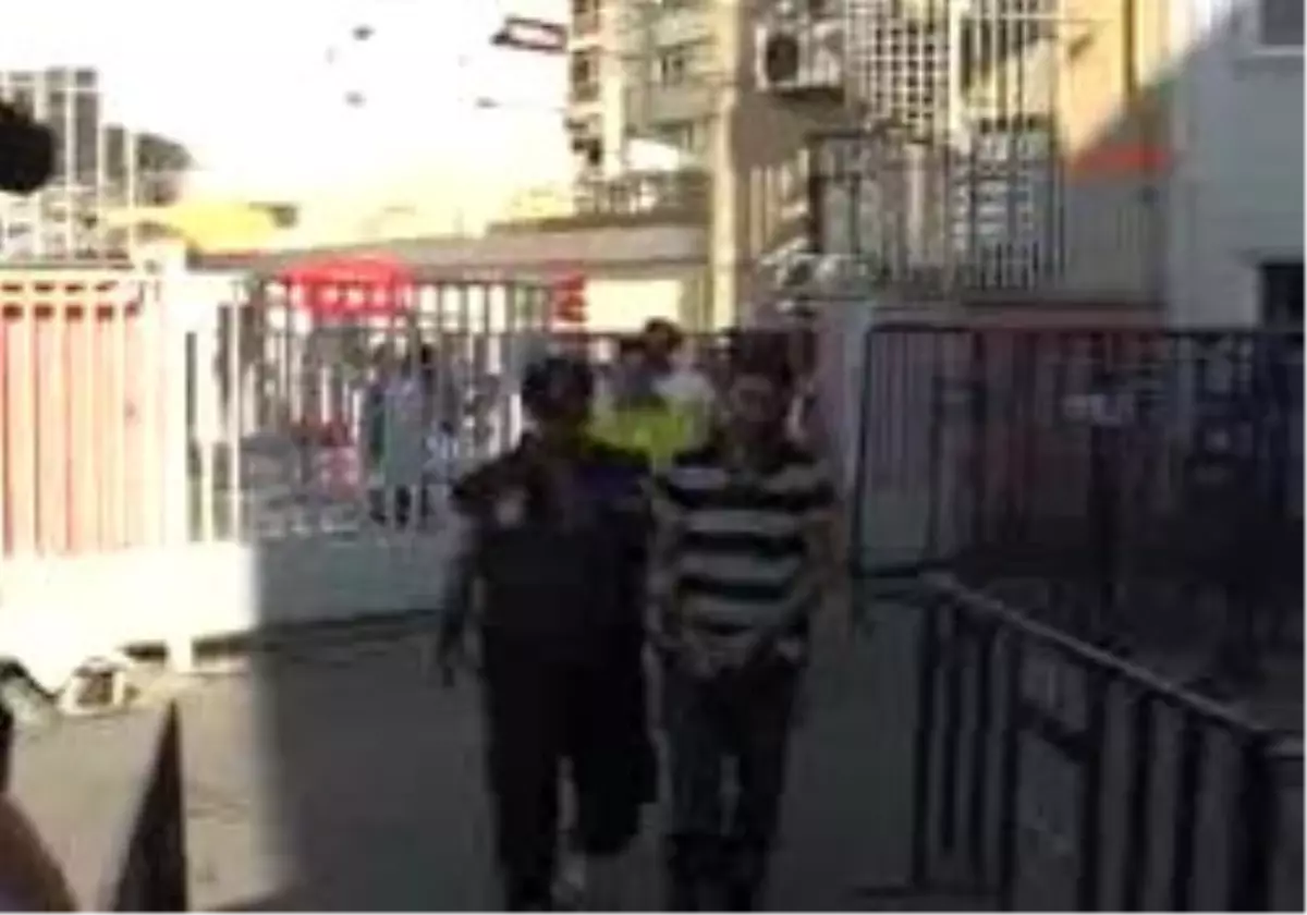 İstanbul\'da \'Terör\' Operasyonu...