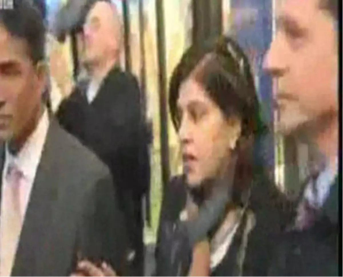 Müslüman Bakana Radikal Saldırı