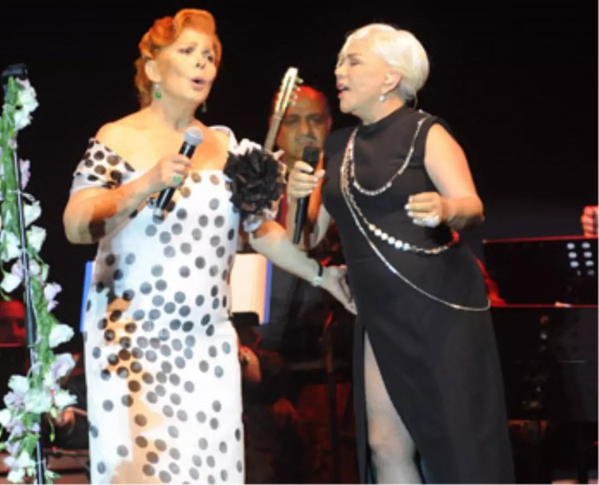 Boğaz\'da Türk Sanat Müziği Nağmeleri Yankılandı