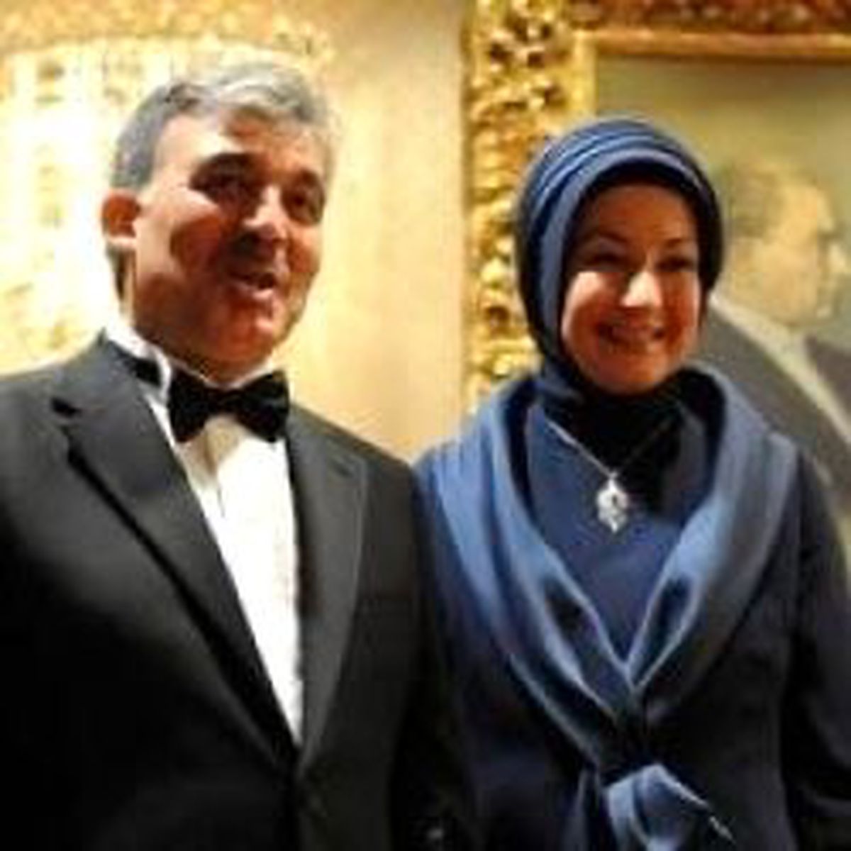 Kaçmaz, Köşk'te Türbana Onay Verdi