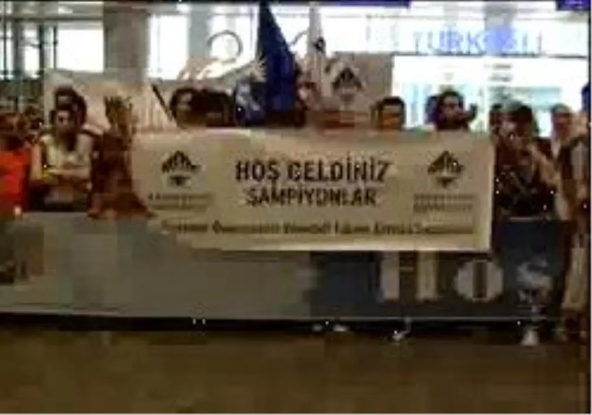 Bahçeşehir Üniversitesi Bayan Voleybol Takımı 2010 Avrupa Şampiyonu Oldu!
Bahçeşehir Üniversitesi Bayan Voleybol Takımı 2010 Avrupa Şampiyonu Oldu!