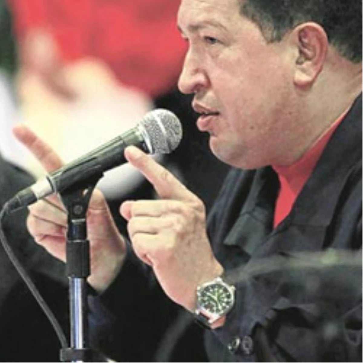 Chavez’in Tepesi Attı ‘Savaş’ Dedi
