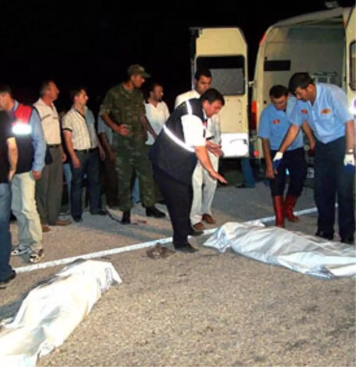 Korkuteli\'de Korkunç Kaza 5 Can Aldı