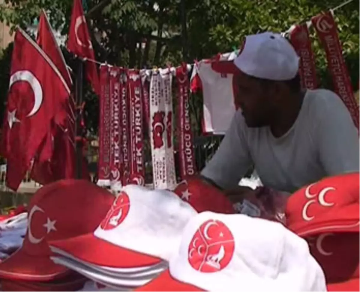 MHP Mitingine Pankartlar Damga Vuracak