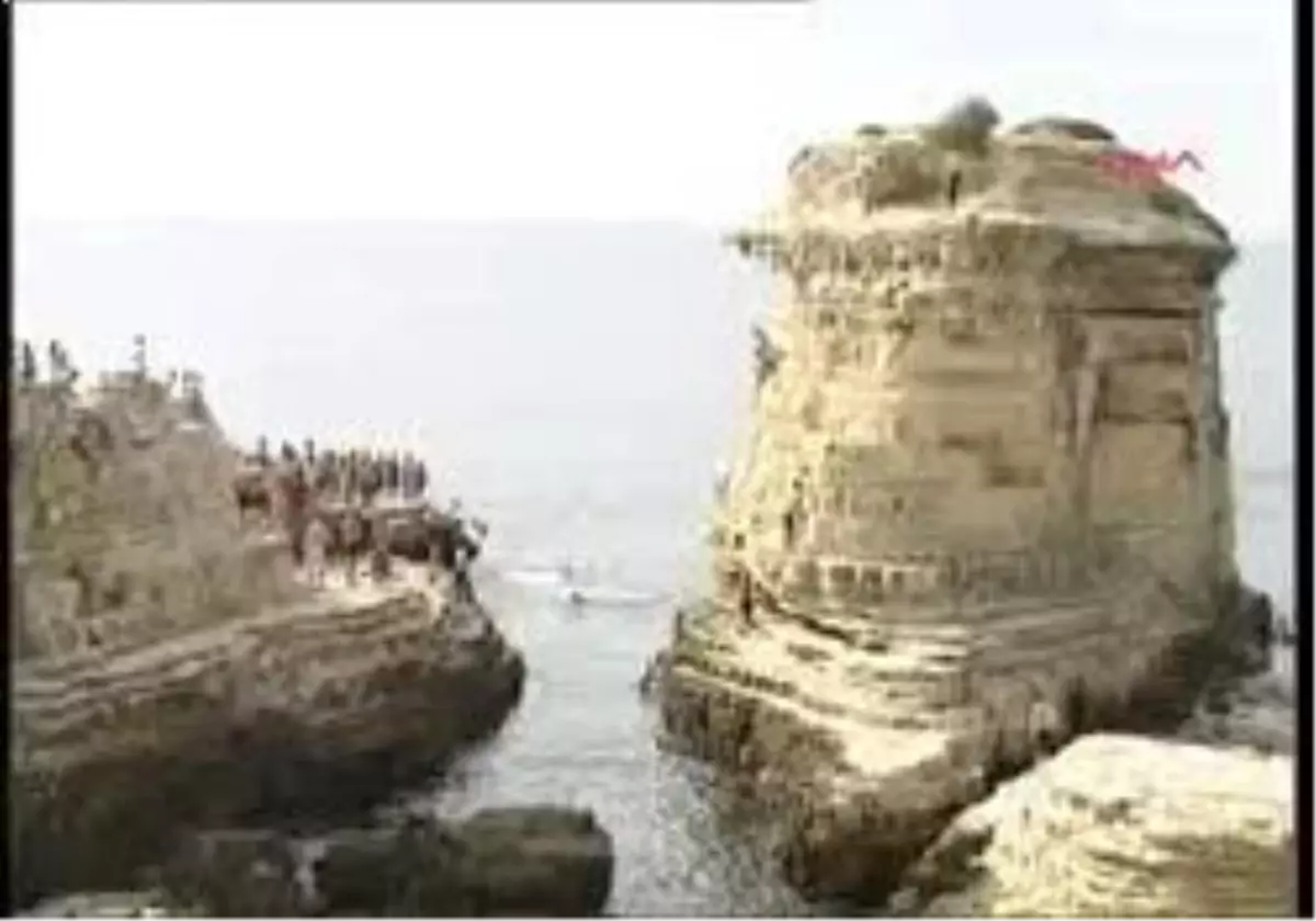 Kocaeli - 20 Metreden Suya Atlıyorlar