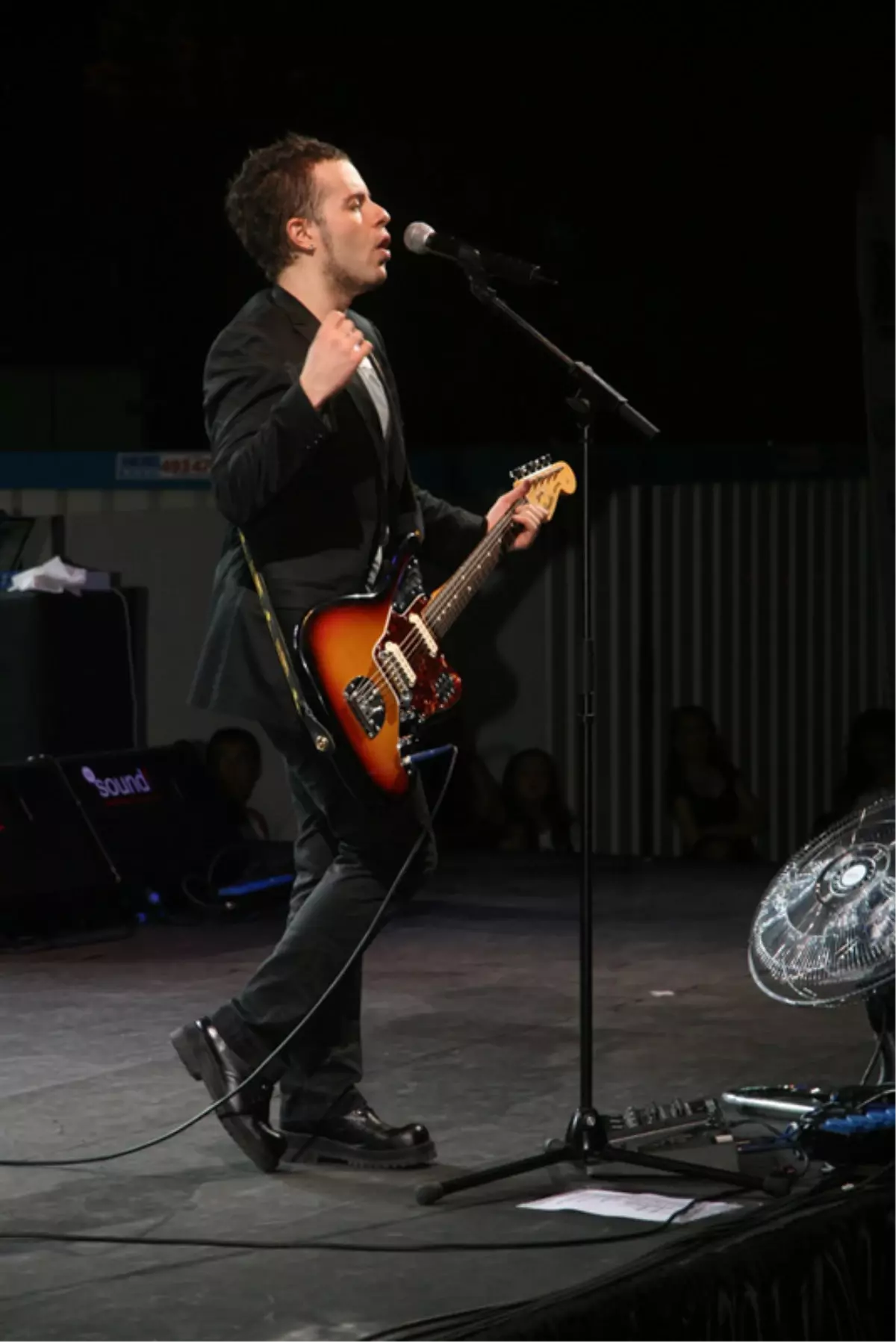 Onbinler Emre AYDIN’la Eğlendi
