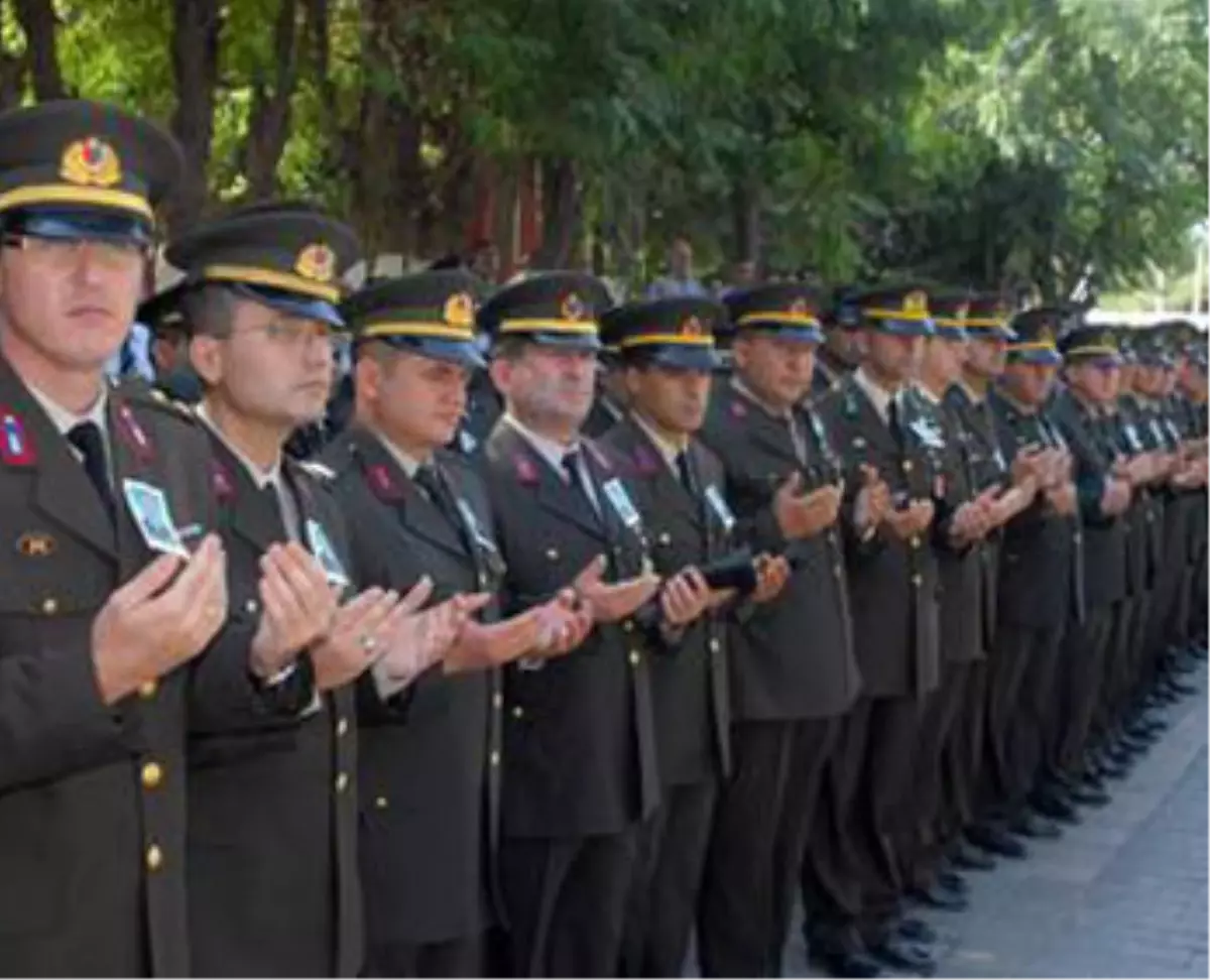 Şehit Polis Uğurlandı
