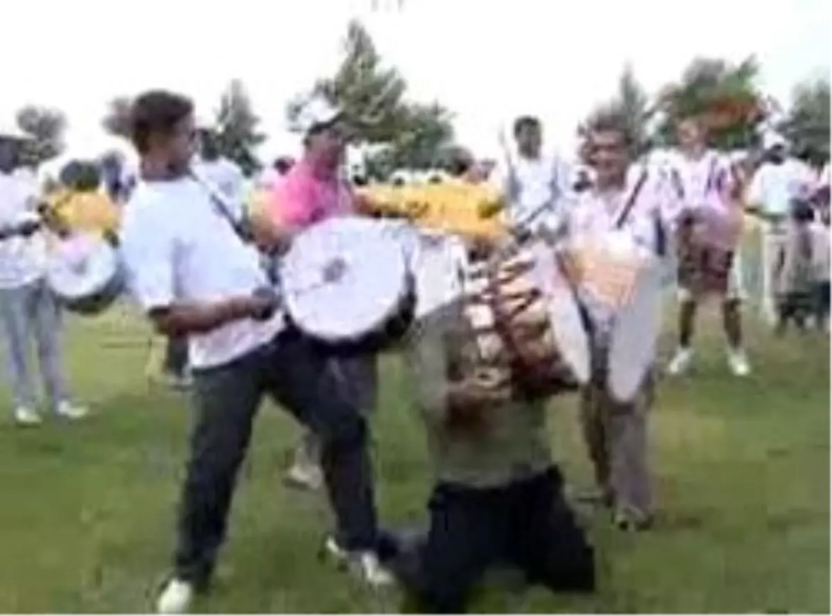 Böyle Olur Davulcuların Yarışı