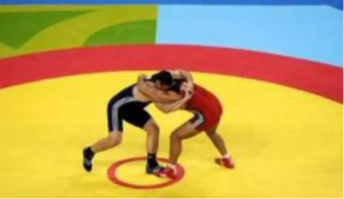 Güreşte Türkiye\'ye 2 Madalya