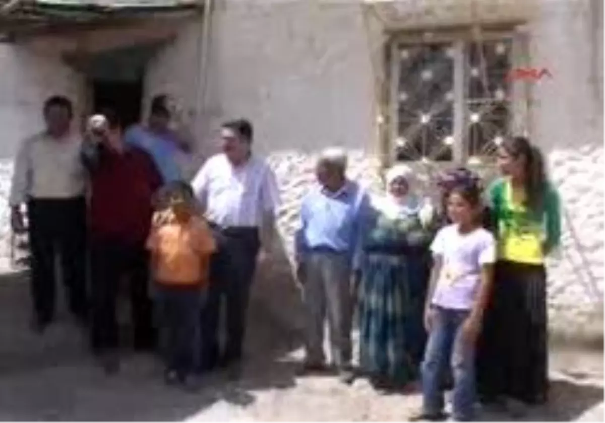 Mardin - Annesi Türkçe Bilmeyen Mardinli Aslan Sbs\'de Türkiye Birincileri Arasında Yeraldı