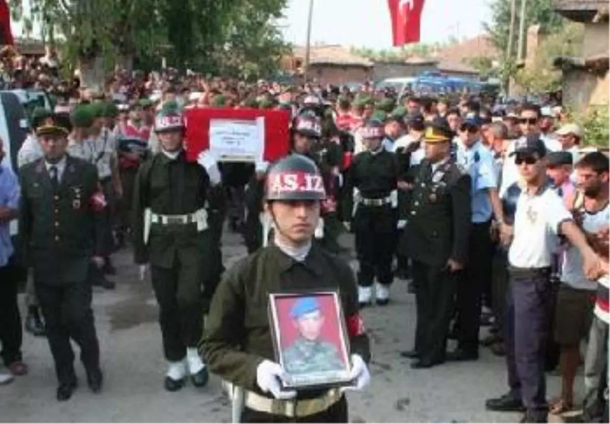 Köyün İlk Şehidine Son Görev