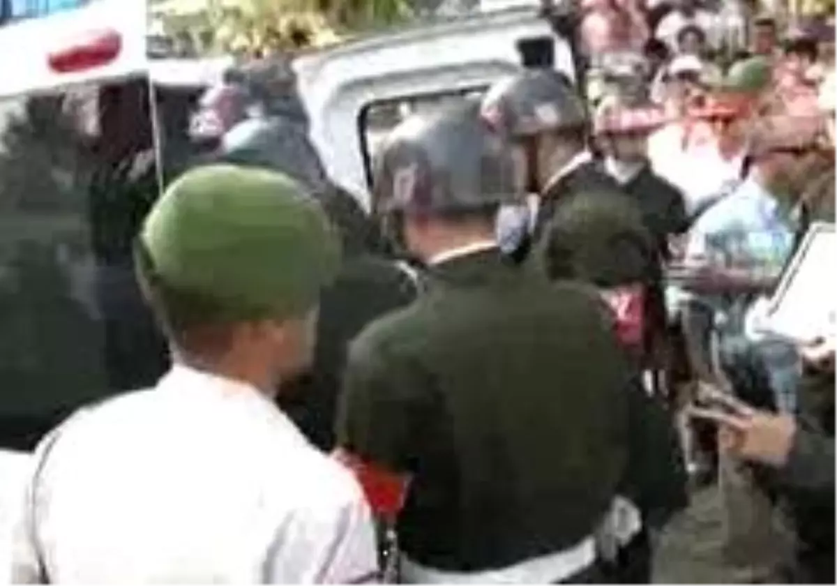 Aydın - Köyün İlk Şehidine Son Görev
Aydın\'da Şehit Acısı" Başlıklı Habere Ek: