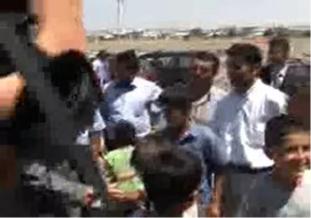 Sivas Vali Cuma Namazından Sonra Cami Açtı