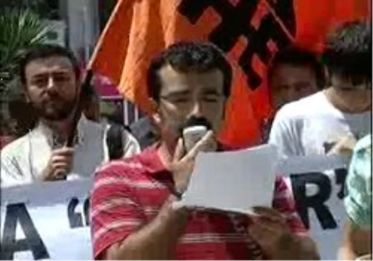 Antalya - Halkevleri Üyesi 5 Kişi Basın Açıklaması Yaptı