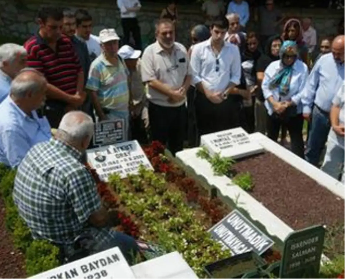 Aykut Oray Anıldı