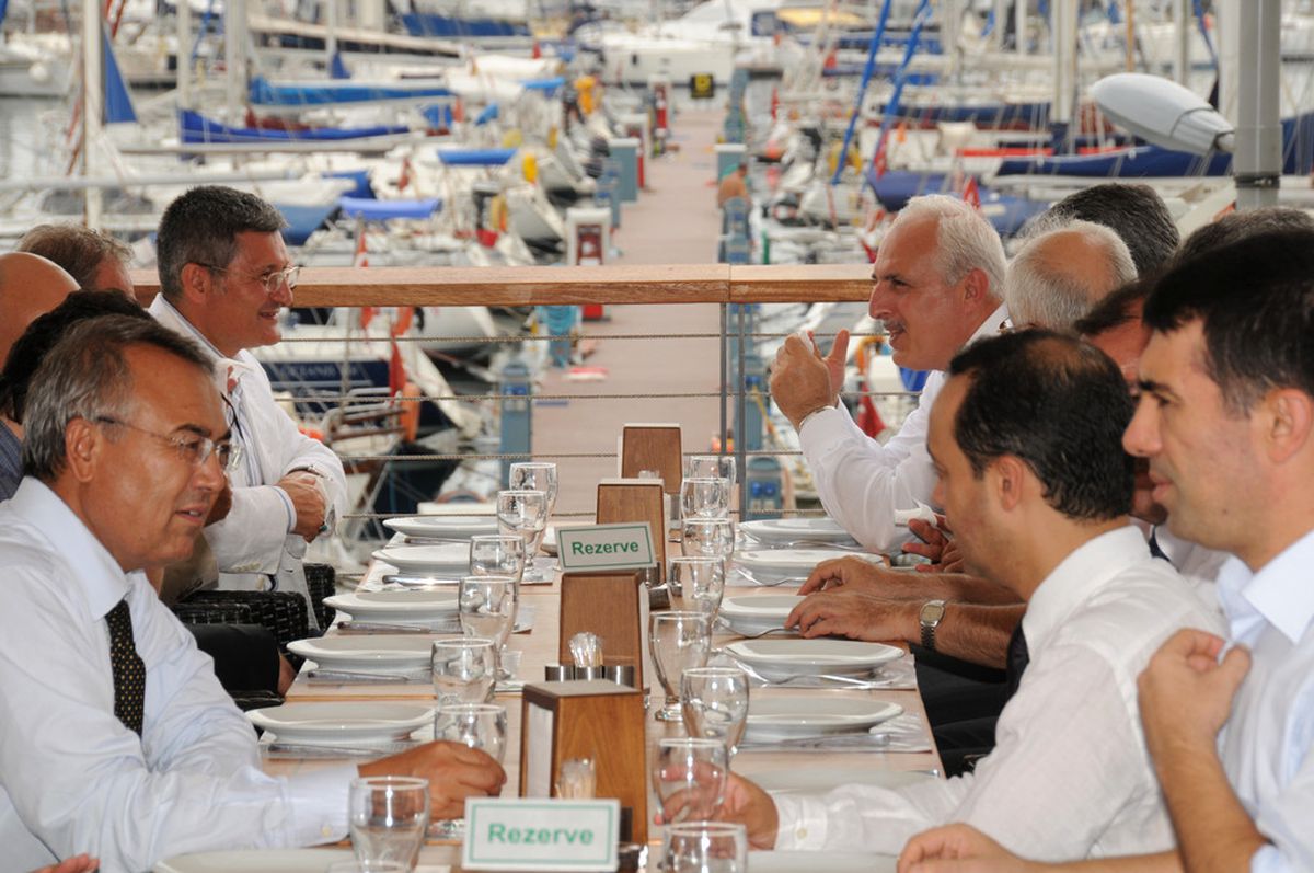 Vali Mutlu Pendik’te İncelemelerde Bulundu