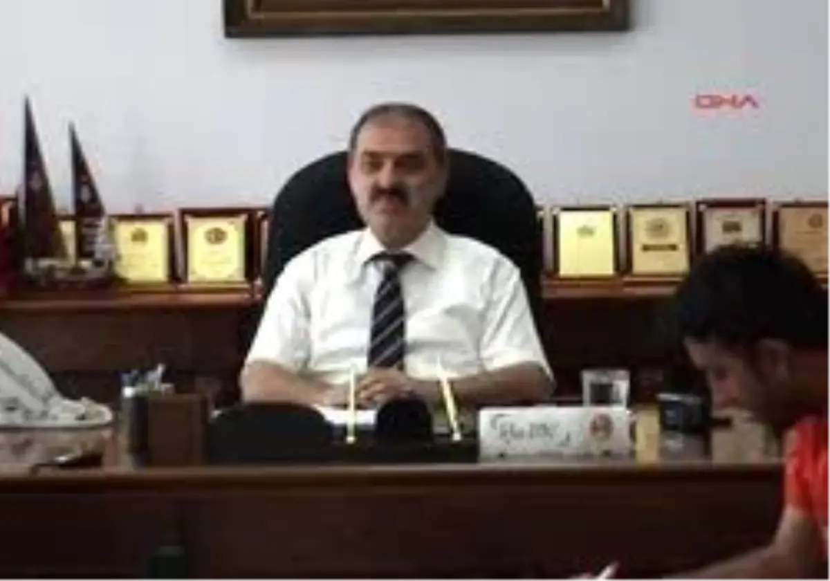 Çankırı Belediye Başkanı Hizmete Açtığı Suyla Oruç Açtı