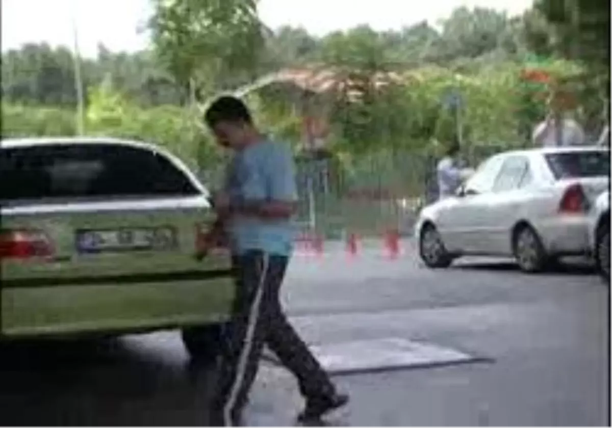 \'Hırsız\' Dehşet Saçtı