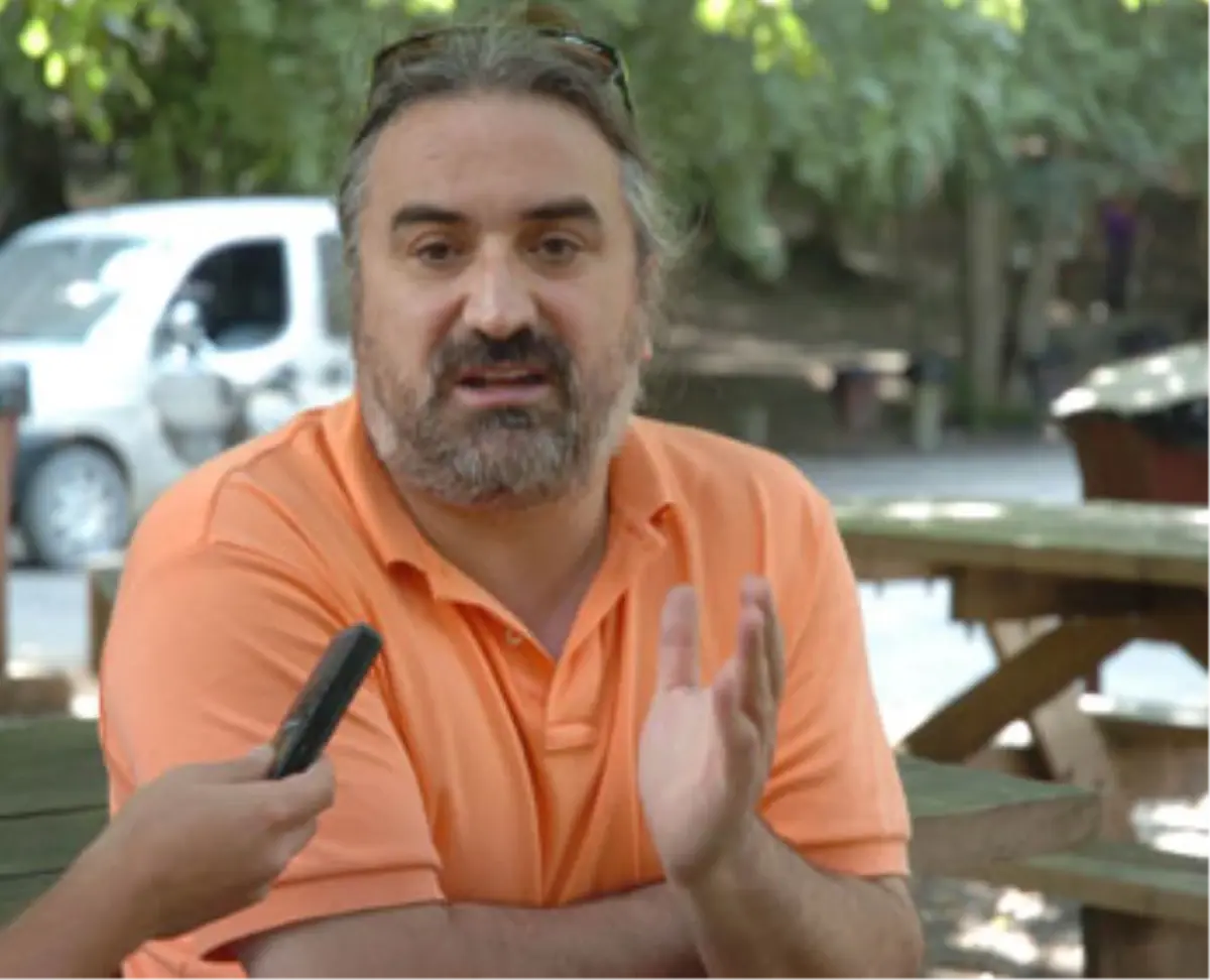 Volkan Konak\'tan Referandum Eleştirisi