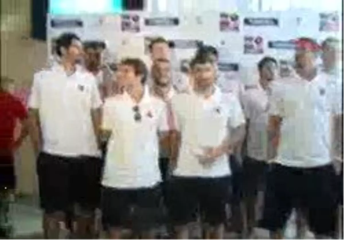 Dev Adamlara Görkemli Uğurlama