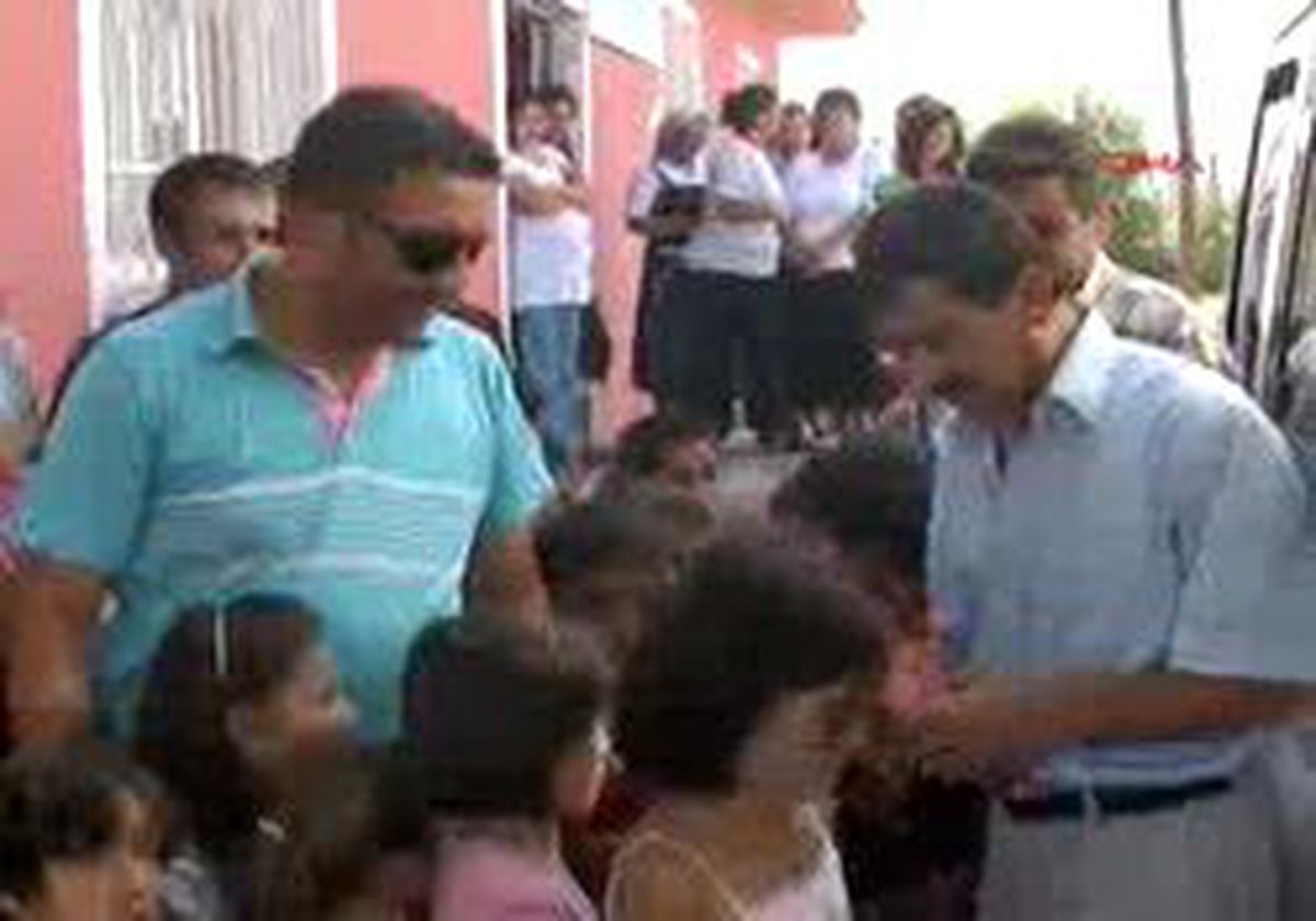 Erzincan-İl Genel Meclisinden Köyde Yaşayan Çocuklara Jest