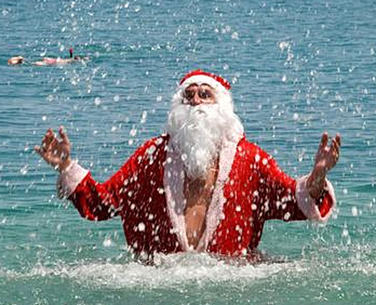 Plajda Bir Noel Baba