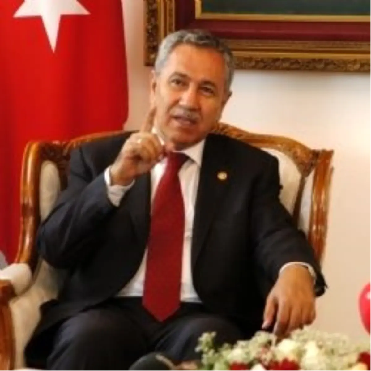 Arınç\'tan TRT\'ye Sitem