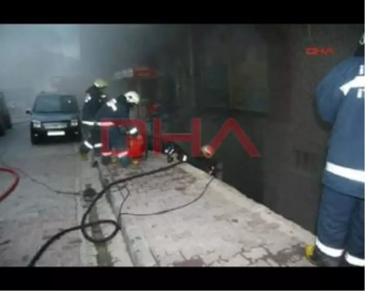 İşyerine "Benzinli" Baskın: 9 Yaralı