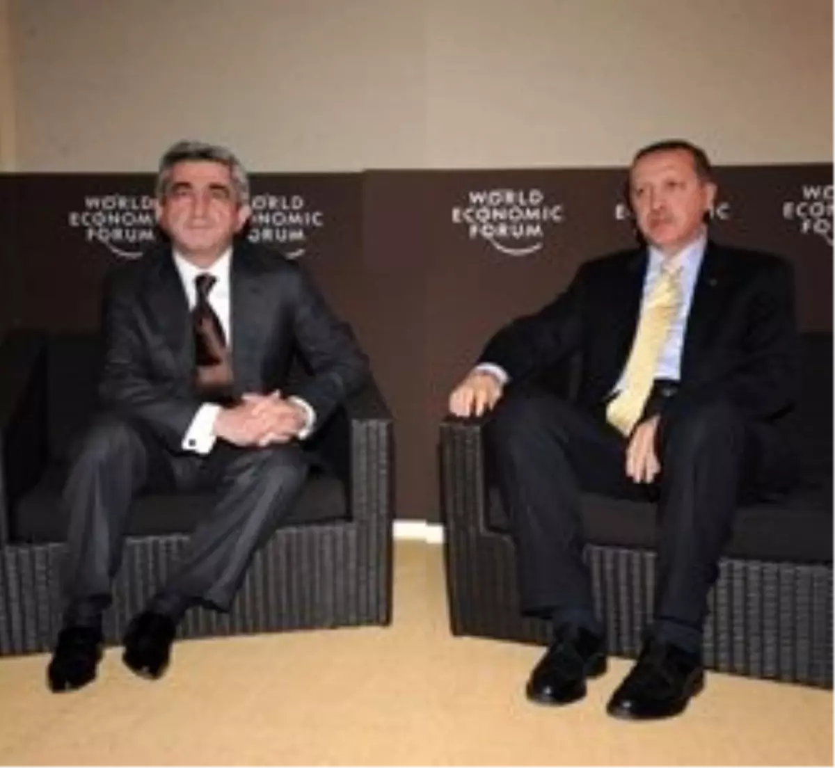 Bakü\'den Ermenistan Sınırı Uyarısı