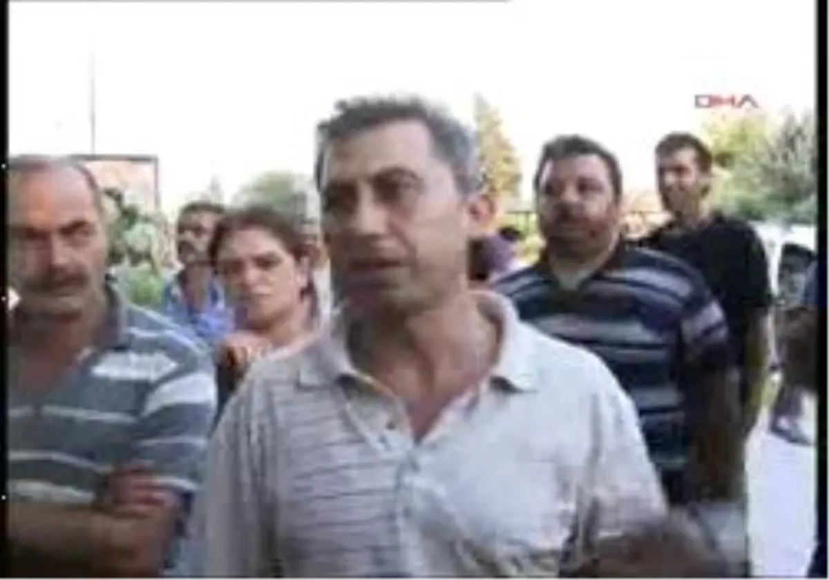 Almanya\'da Mağdur Olan Öğrenciler Adana\'da
Almanya\'da Mağdur Olan Öğrenciler Adana\'da