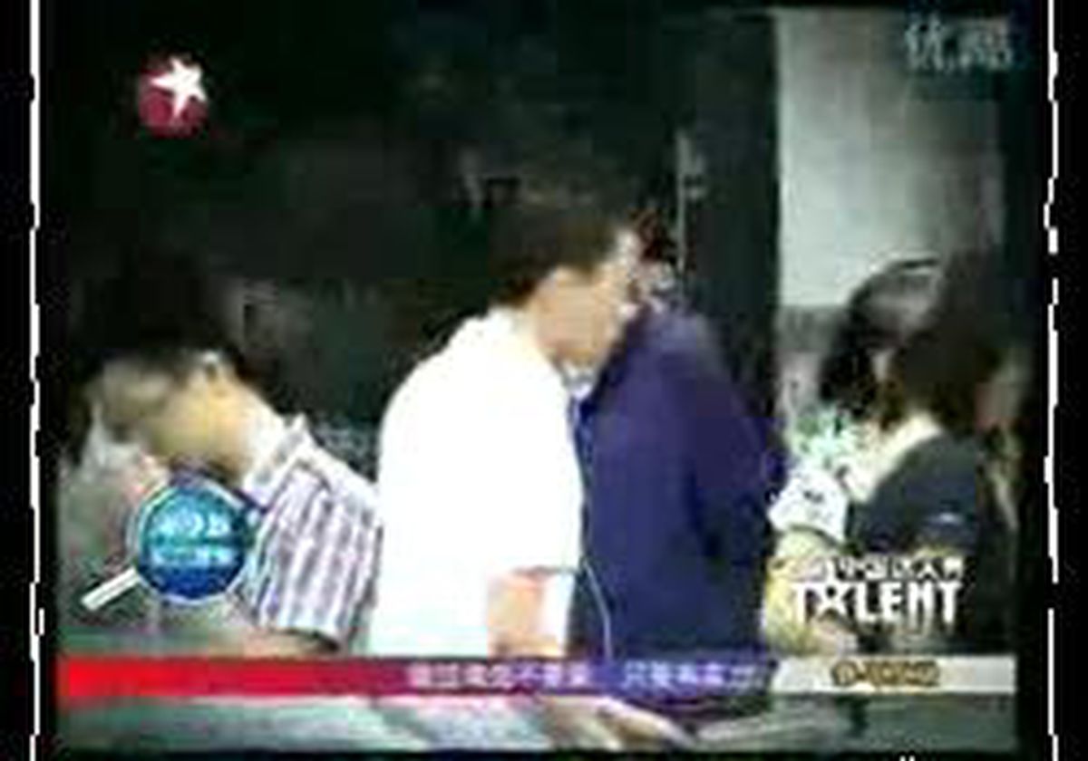 Ayak Parmakları İle Piyano Çaldı