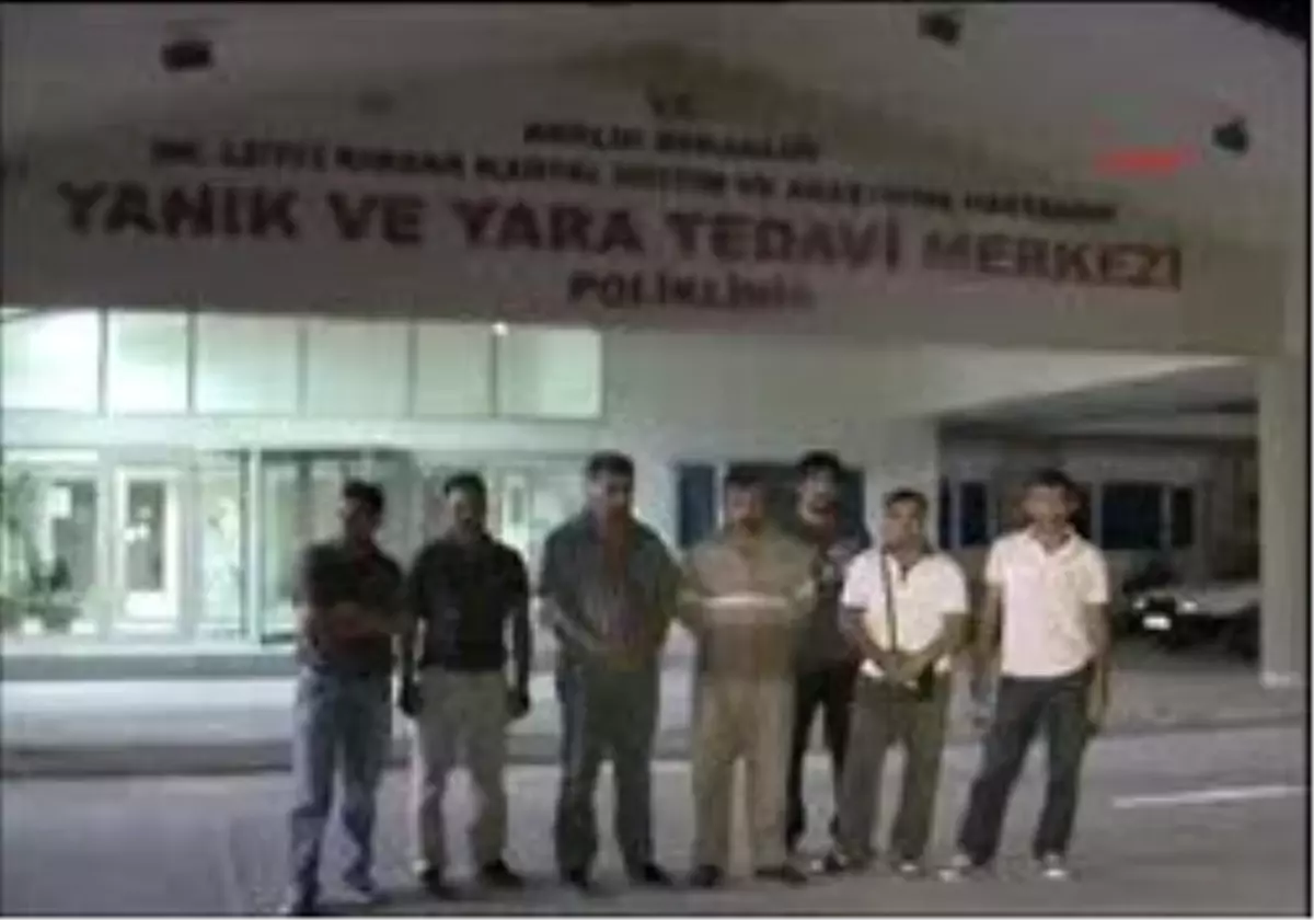 -(Özel)- 35 Bin Voltluk Akıma Kapılan 2 İşçiden Biri Öldü...
-(Özel)- 35 Bin Voltluk Akıma Kapılan 2 İşçiden Biri Öldü...