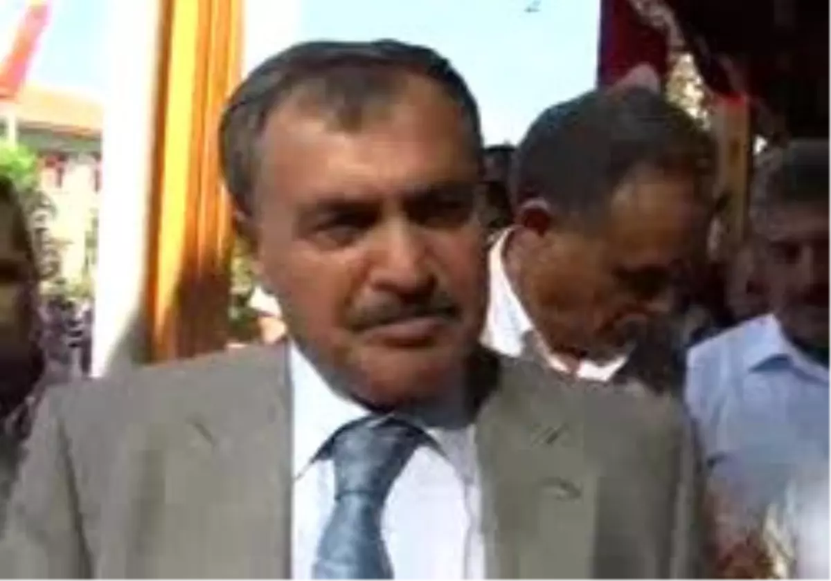 İzmirekçevre Bakanı Eroğlu, Allianoi\'ye Destek Veren Tarkan\'a Kızdı