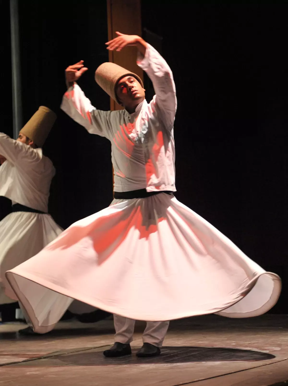 Tasavvuf Musikisi Ve Sema Gösterileri Büyüledi