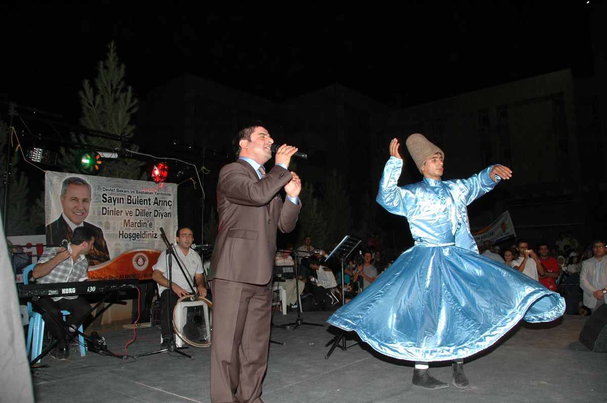 Arınç’a Büyük Sevgi