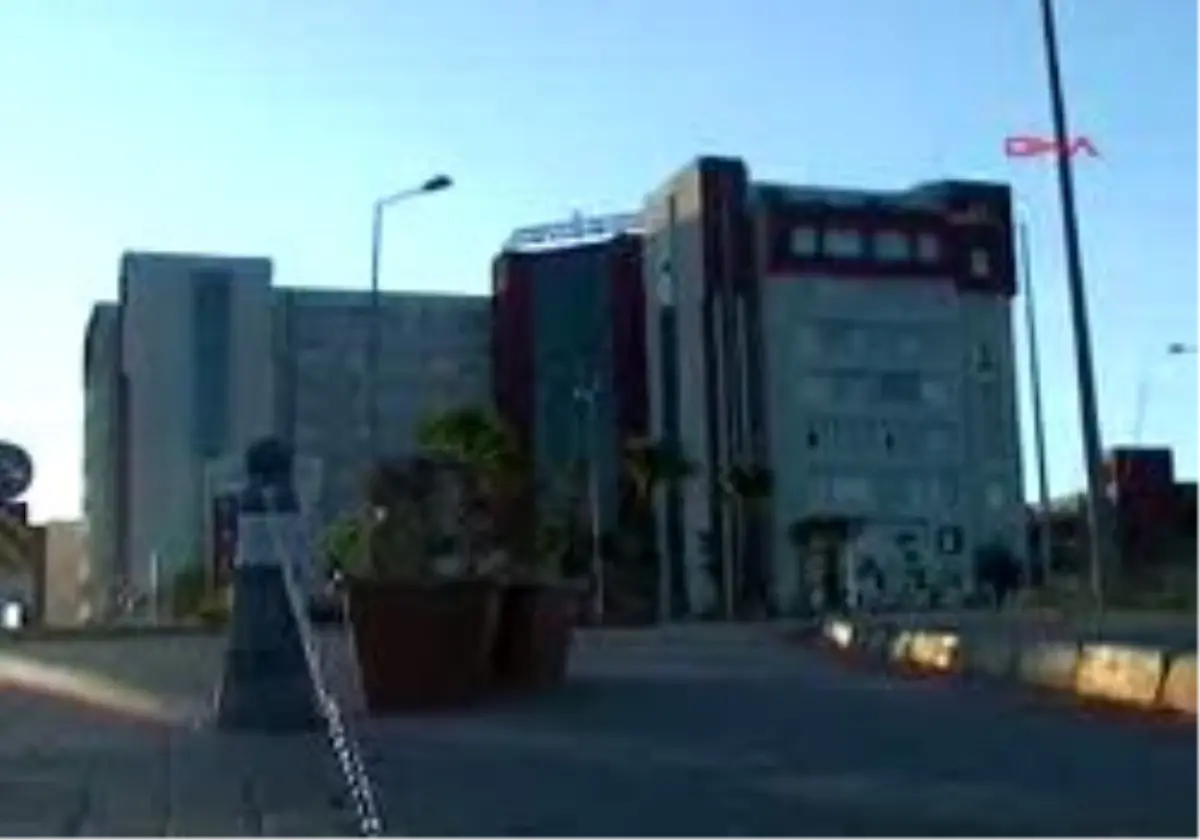 Aydın - Soyunma Kabinine Hemşireleri Görüntüleyen Temizlik Görevlisi Tutuklandı