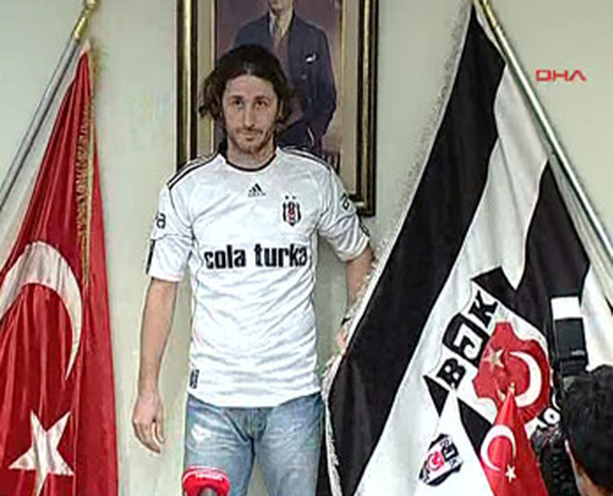 Fatih Tekke, Beşiktaş'a İmzayı Attı