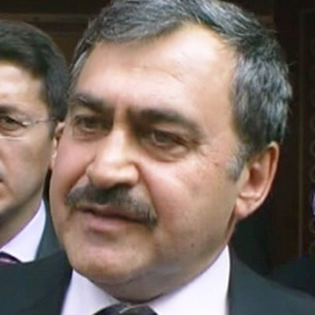 Şimdi de 'Sayın Tarkan'