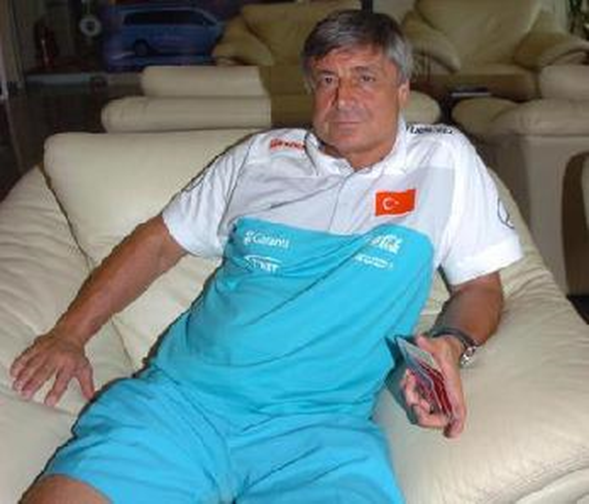 Ümit Milliler Zorlu Virajda