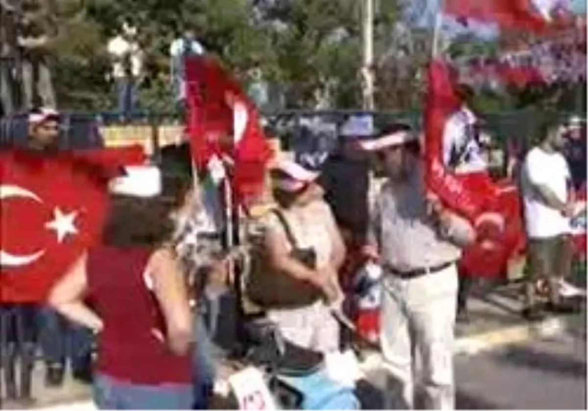 Osman Pamukoğlu Partisinin Kadıköy Mitinginde Konuştu...
 Osman Pamukoğlu Partisinin Kadıköy Mitinginde Konuştu...