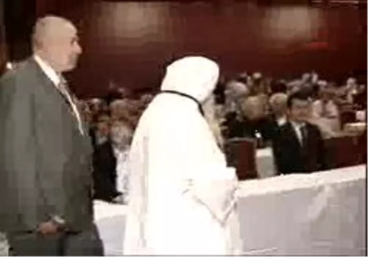 1Başbakan Erdoğan, Kur\'an - I Kerim\'in İndirilişinin Bin 400. Yılı Nedeniyle Düzenlenen Etkinliğe Katıldı. 
 
Etkinlikte Konuşan Başbakan Erdoğan;