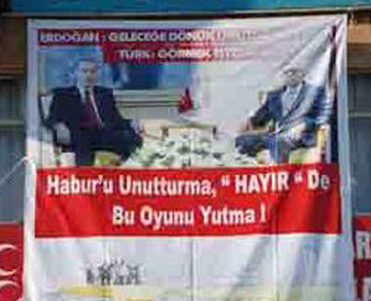 Beyşehir'de MHP ile AK Parti Arasında Afiş Krizi