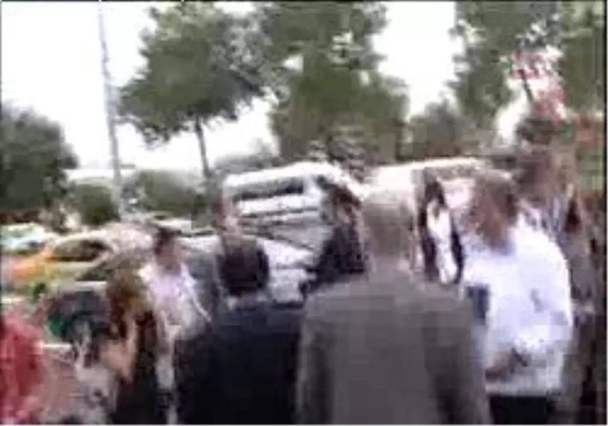 Boğaziçi Köprüsü\'nden U2 Geçti ( Geniş Haber)
Boğaziçi Köprüsü\'nden U2 Geçti ( Geniş Haber)