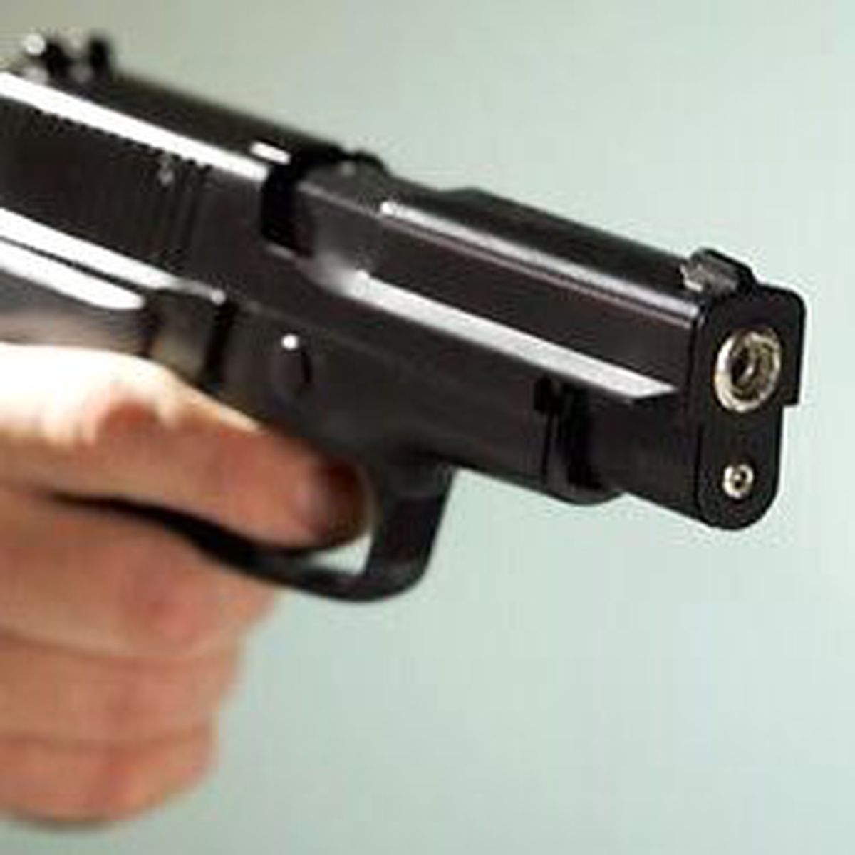 Belediyeye Baskın: 1 Ölü, 16 Yaralı