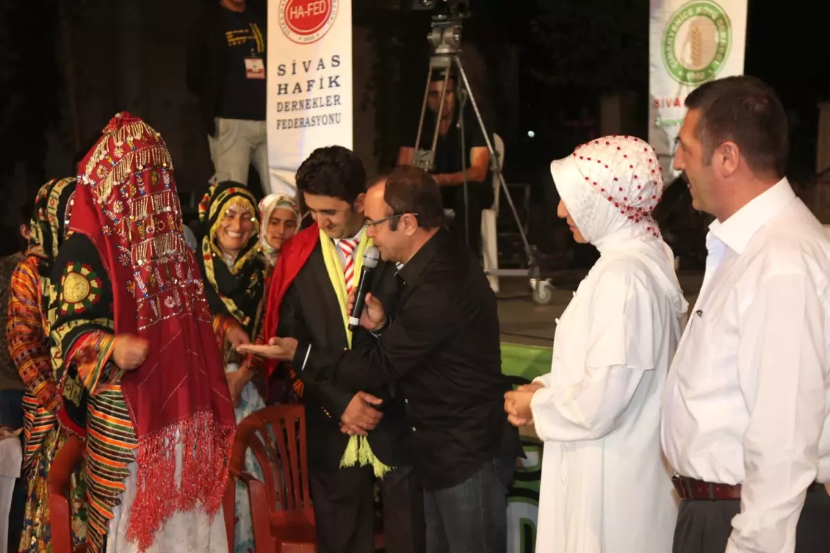 Esenler Buram Buram Anadolu Yaşadı