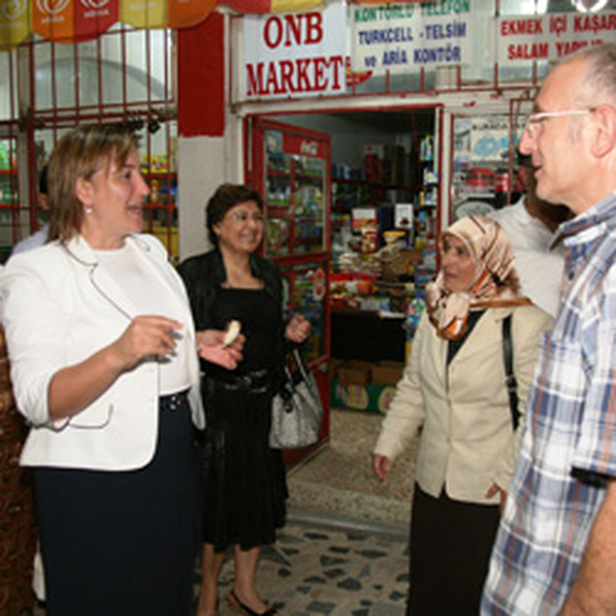 Gönül’den, Esnafa Kredi Müjdesi Verdi