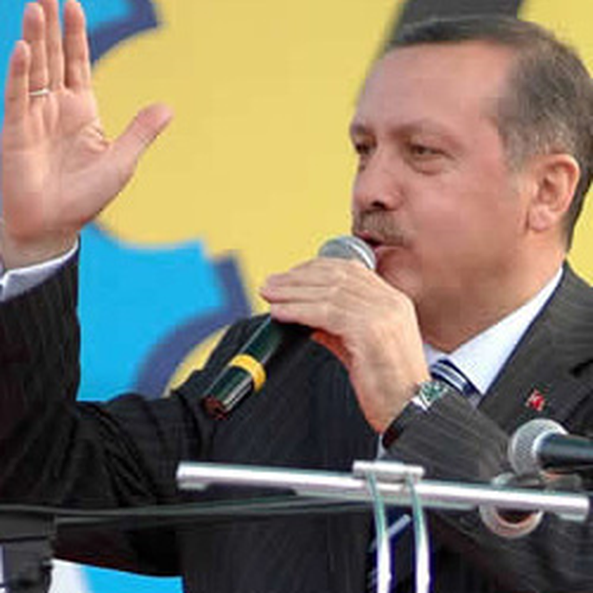 Hayırseverlerle Pakistan'a Gidecek