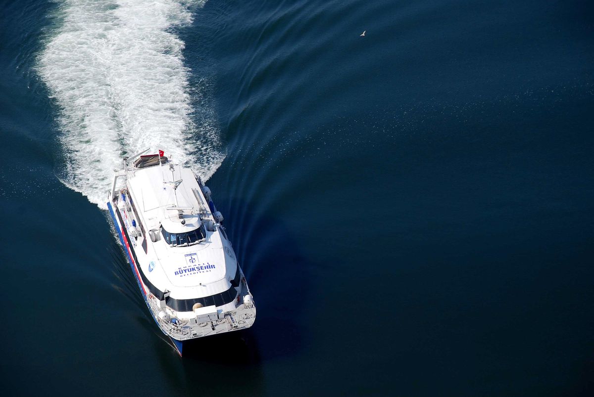 İzmit’ten İstanbul’a Deniz Otobüsü Seferi
