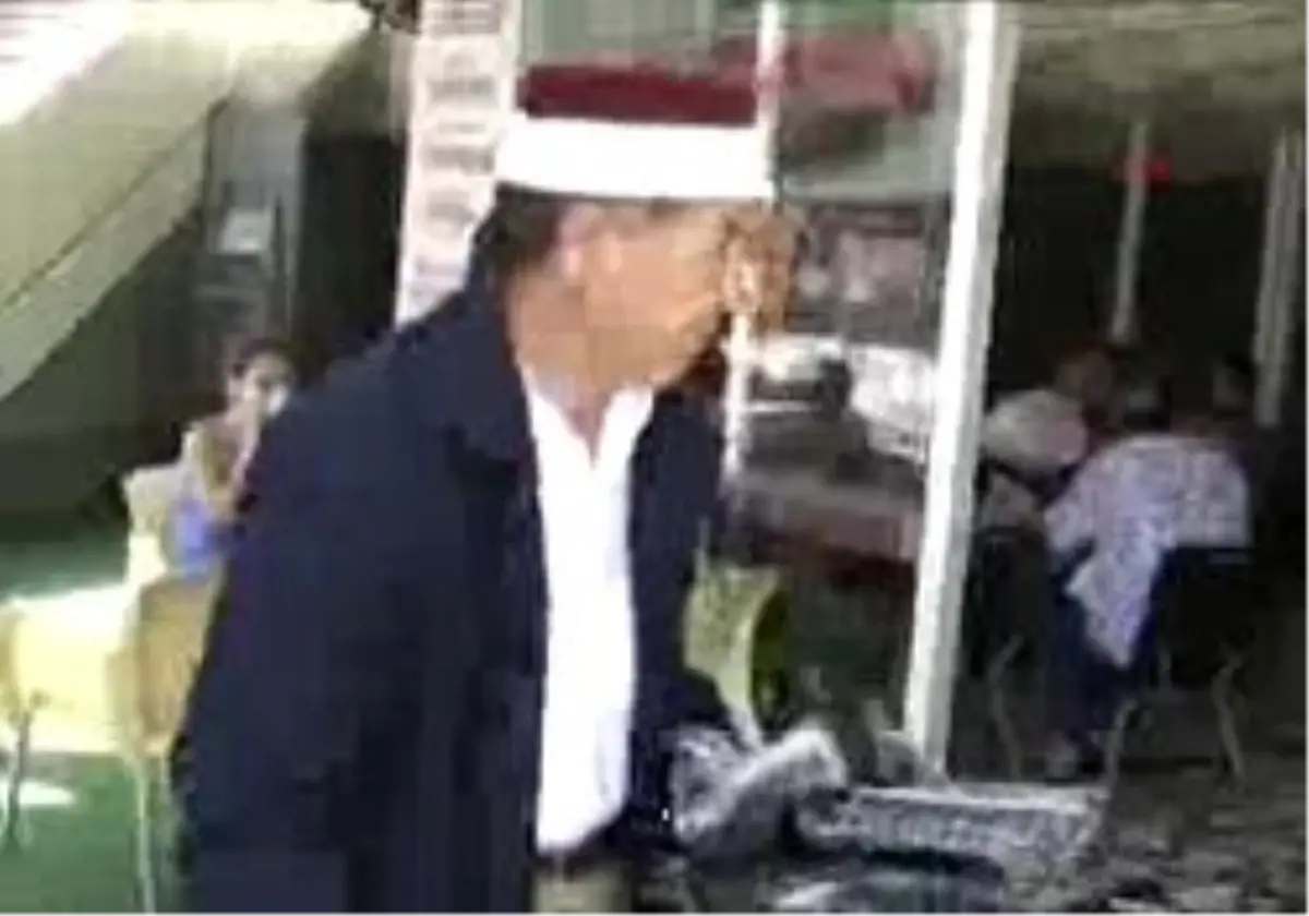 Mersin - Cami Önünde \'Evet\' Duası Yapan Eylemciye Tokat